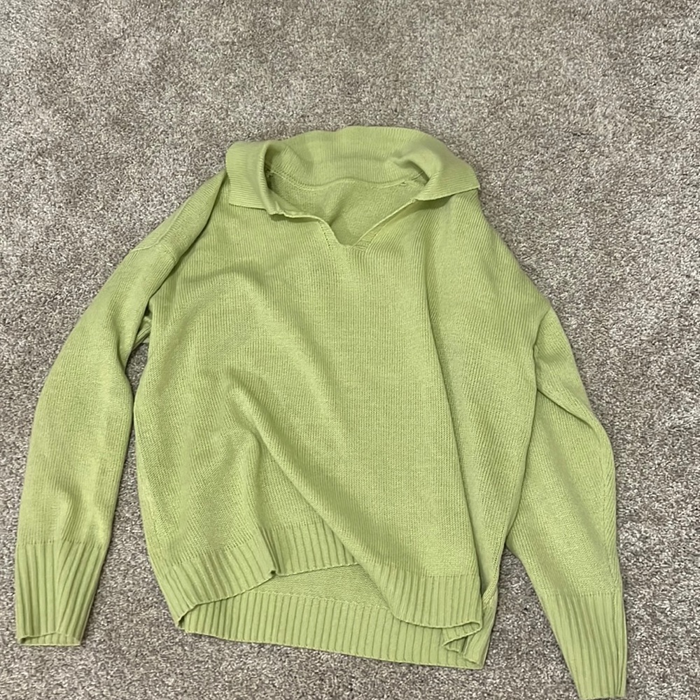 Medium matcha green knit sweater